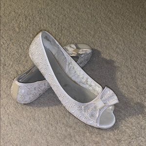 White floral lace flats — never been used!